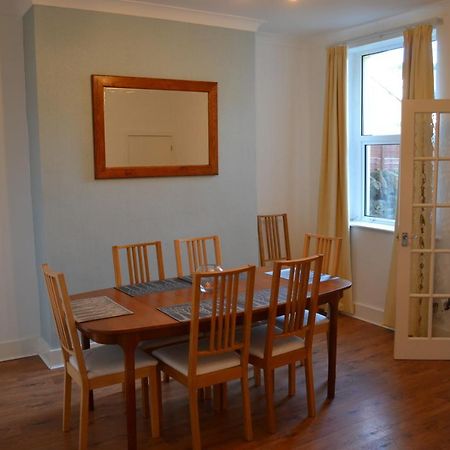 Entire 3 Bedroom House Near Caerphilly Station Exterior foto